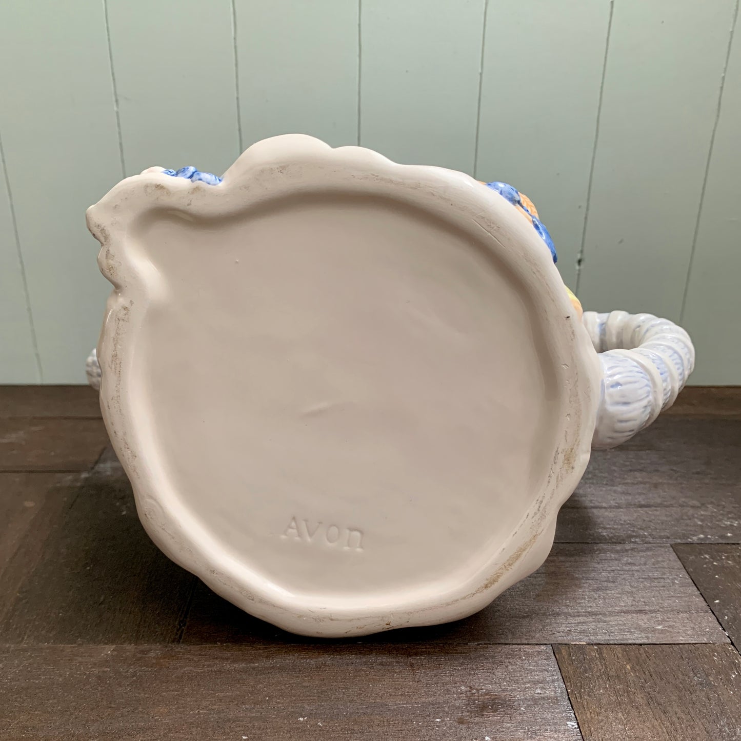 AVON ◇ Blue rose cat teapot