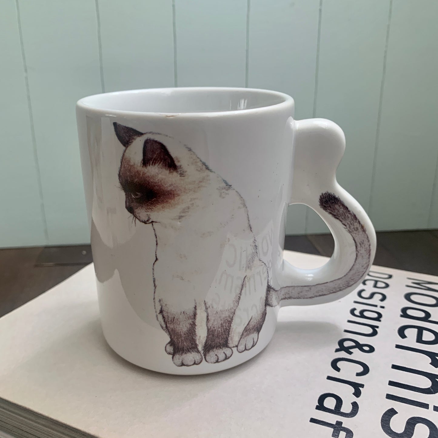 Chic cats print ◇ Tail Handle Mug