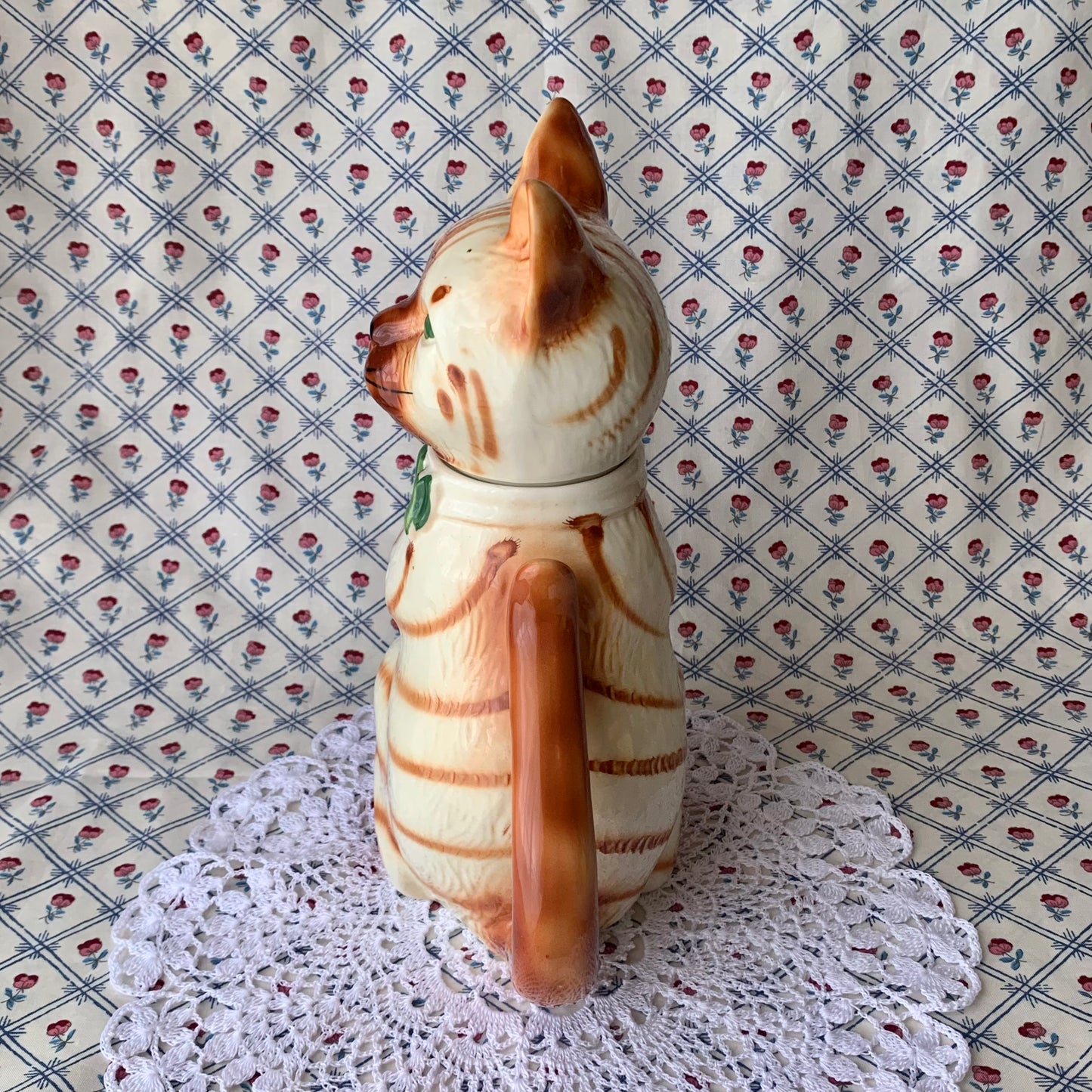 Tony wood studio ◇ Red tabby cat teapot