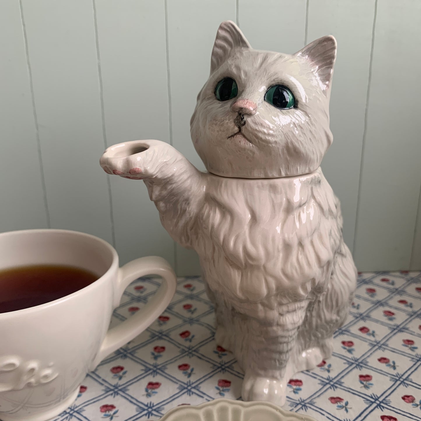 Beswick England ◇ Persian cat teapot