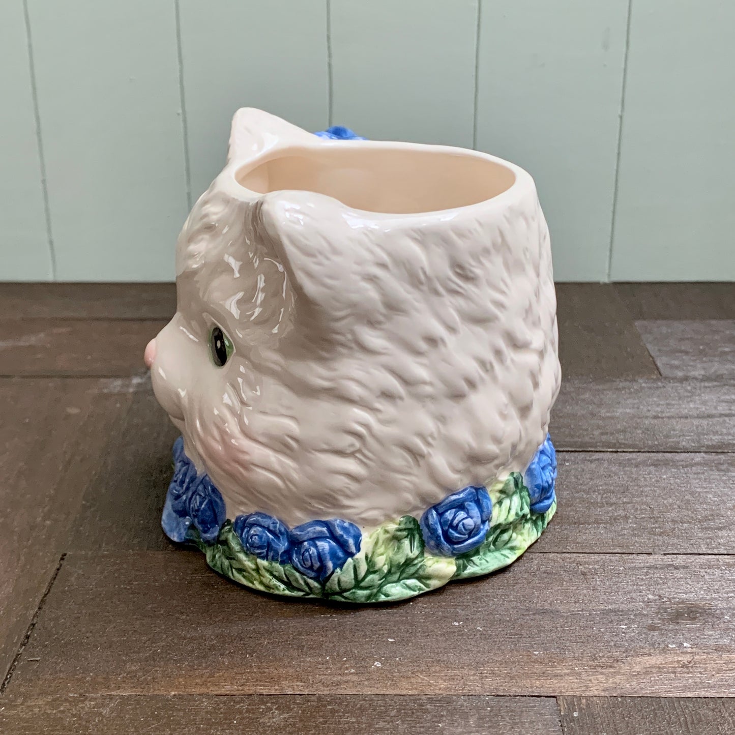 AVON ◇ Blue rose cat mug ②