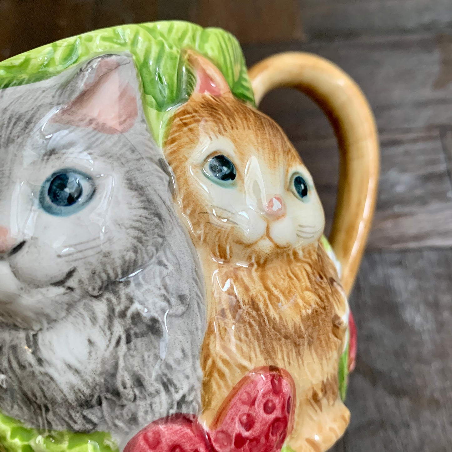 Takahashi San Francisco ◇ Strawberry cat mugcup