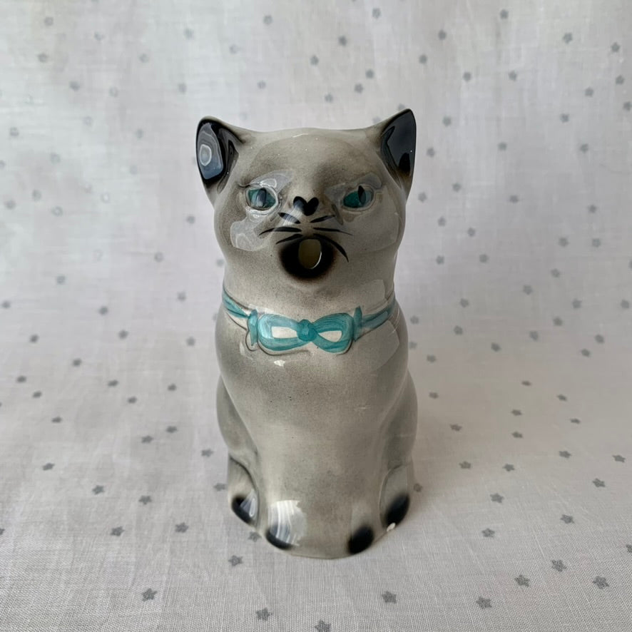 Tony wood studio ◇ Russian blue cat milk jug 1