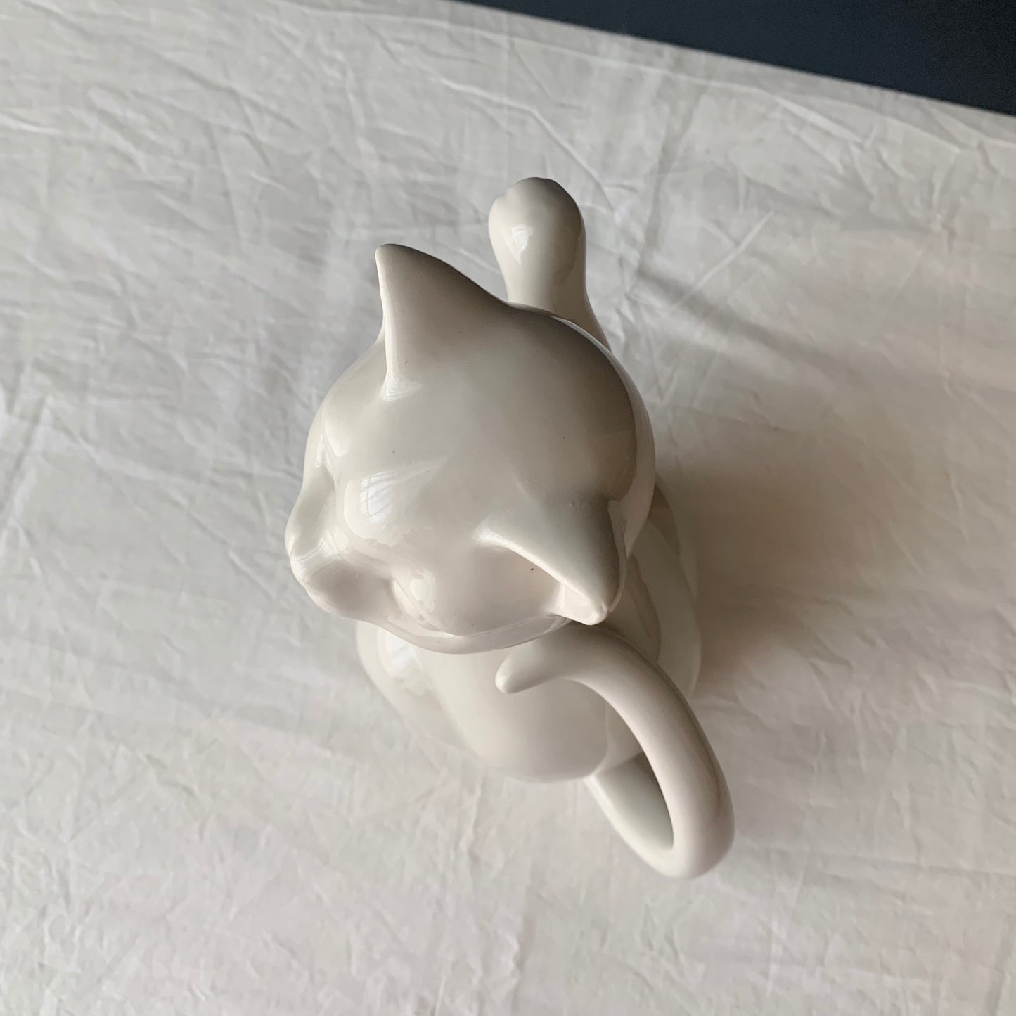 Takahashi San francisco ◇ Ivory white cat teapot