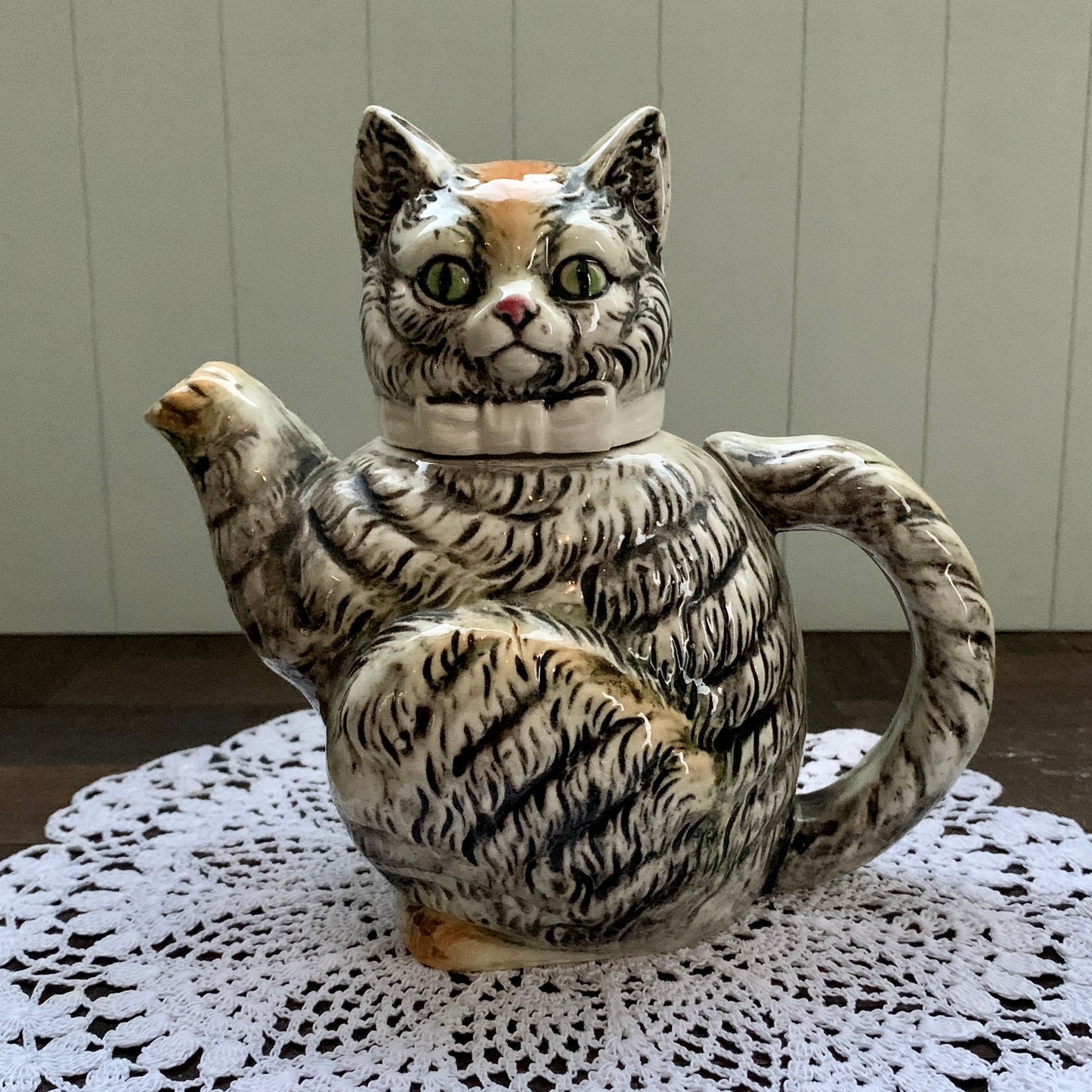 Made in Japan ◇ Brown long-haired cat teapot