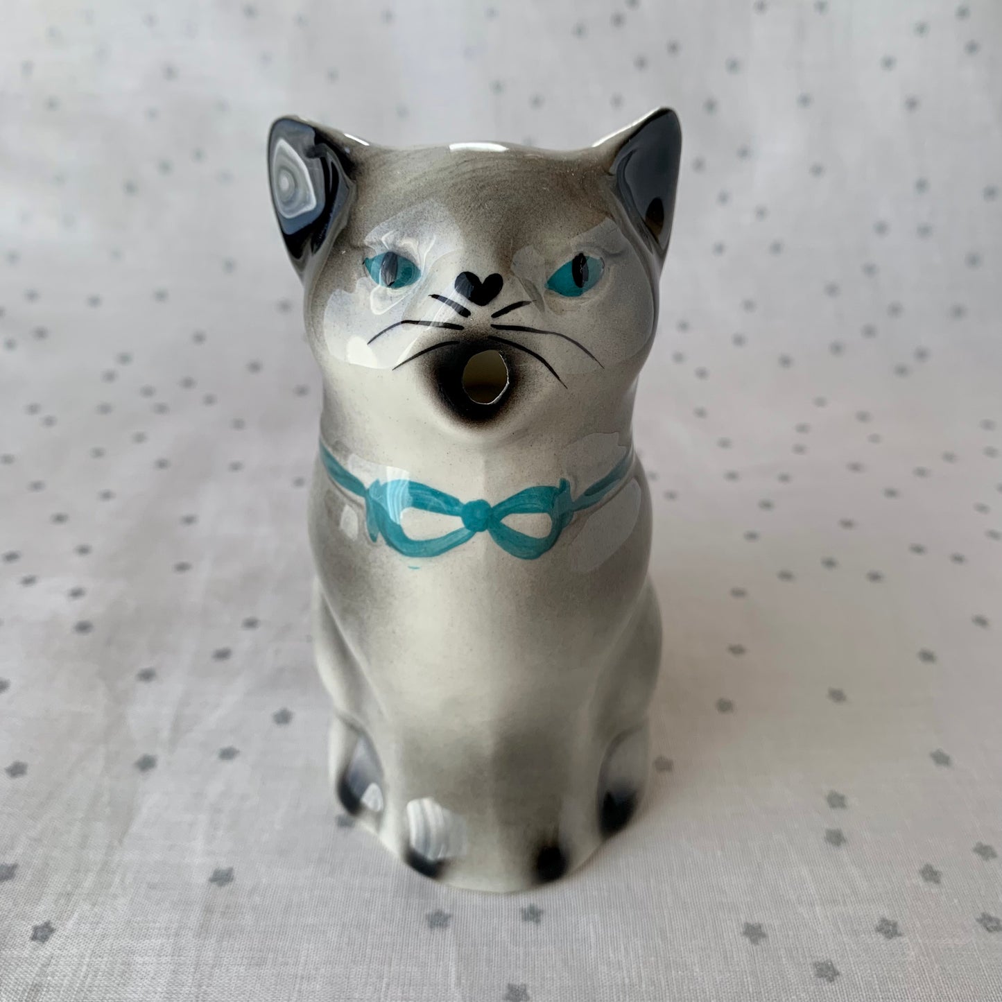 Tony wood studio ◇ Gray siamese cat milk jug 2