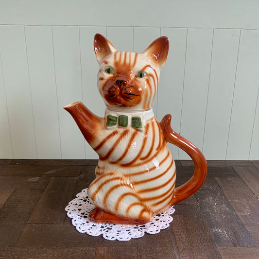 Tony wood studio ◇ Ginger cat teapot