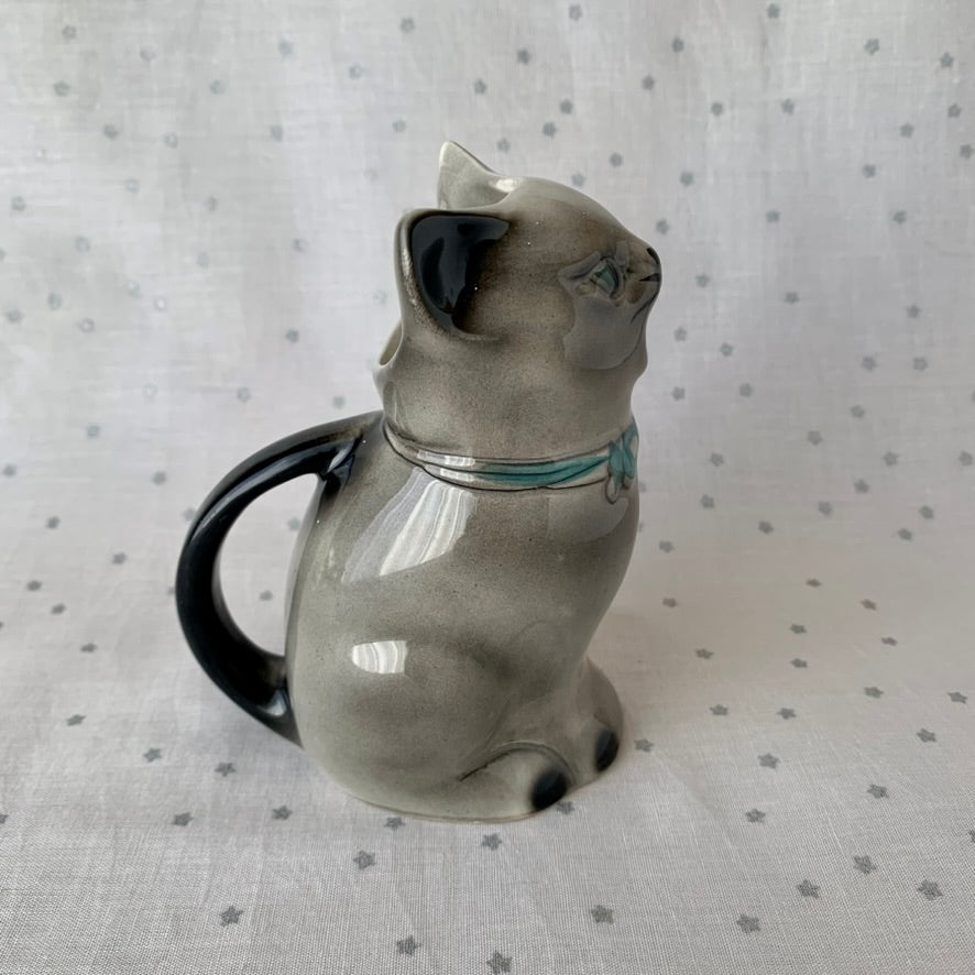 Tony wood studio ◇ Russian blue cat milk jug 1