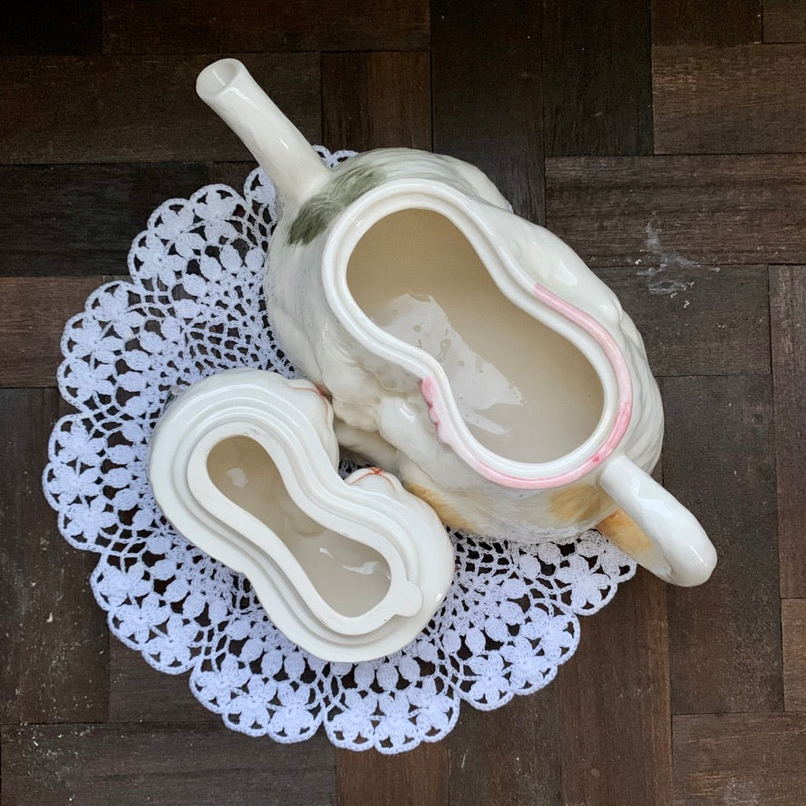 Hearth & Home Design ◇ Two Cats Together Teapot