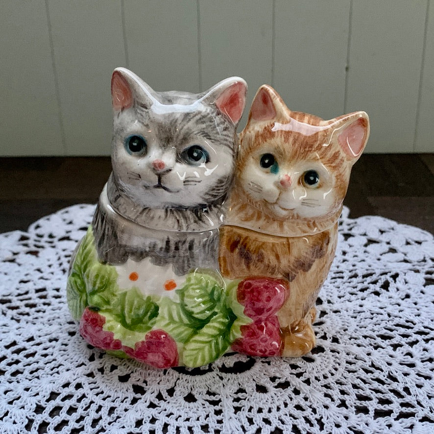 Takahashi San Francisco ◇ Strawberry Cat Sugar pot & milk jug