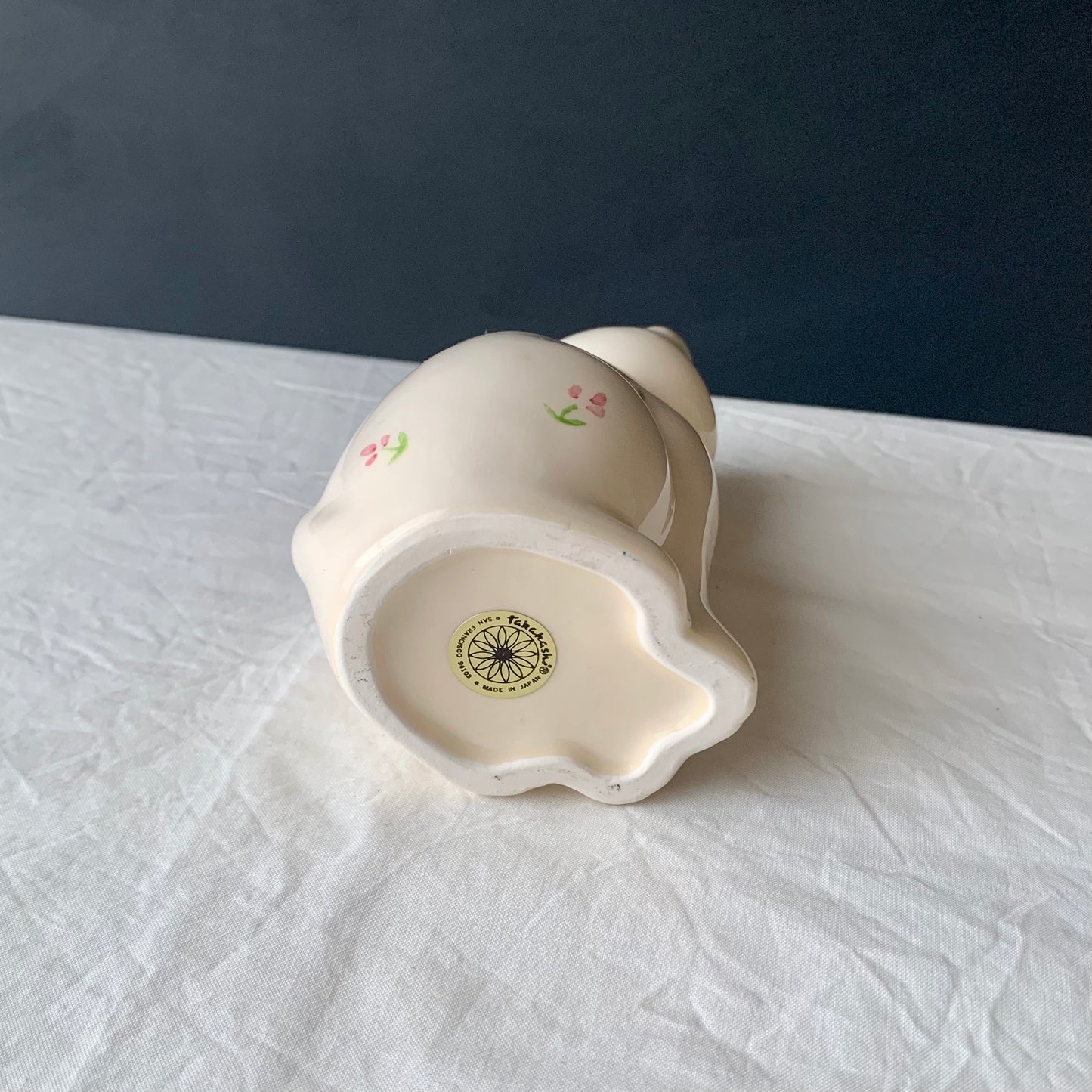 Takahashi San francisco ◇ Flower&ribbon cat milk jug