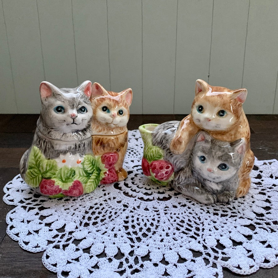 Takahashi San Francisco ◇ Strawberry Cat Sugar pot & milk jug