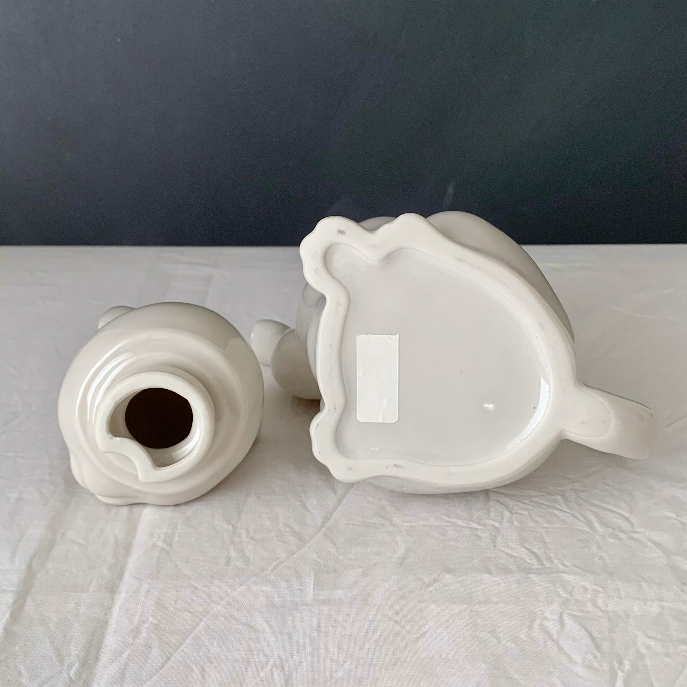 白磁染付仏塔　b81M 2420 白磁染付仏塔b81M 2420