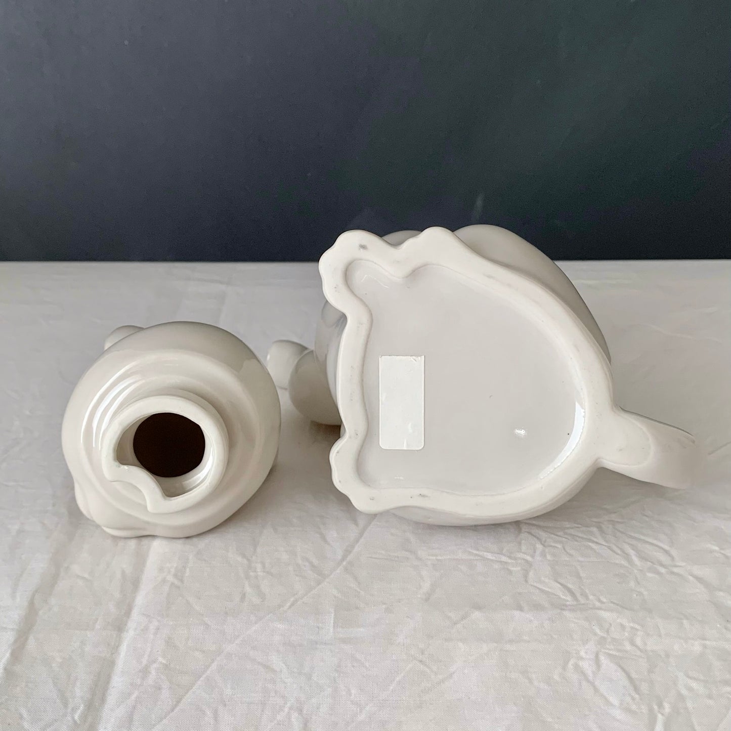 Takahashi san francisco ◇ Milk white cat teapot