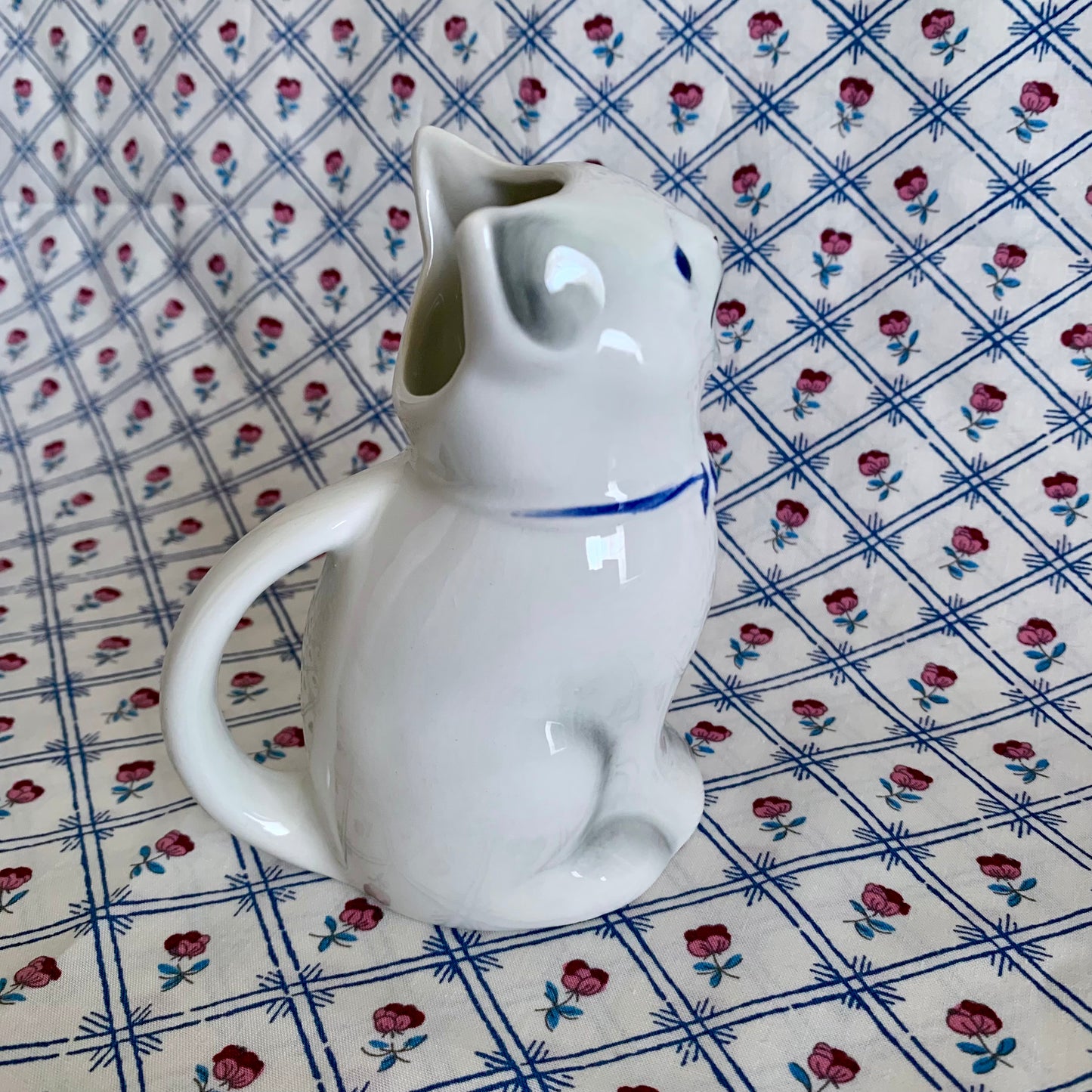 Tony wood studio ◇  White cat milk jug