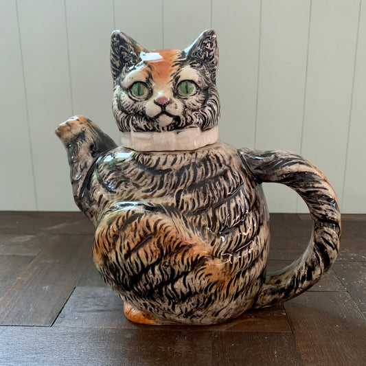 Made in Japan ◇ Brown long-haired cat teapot