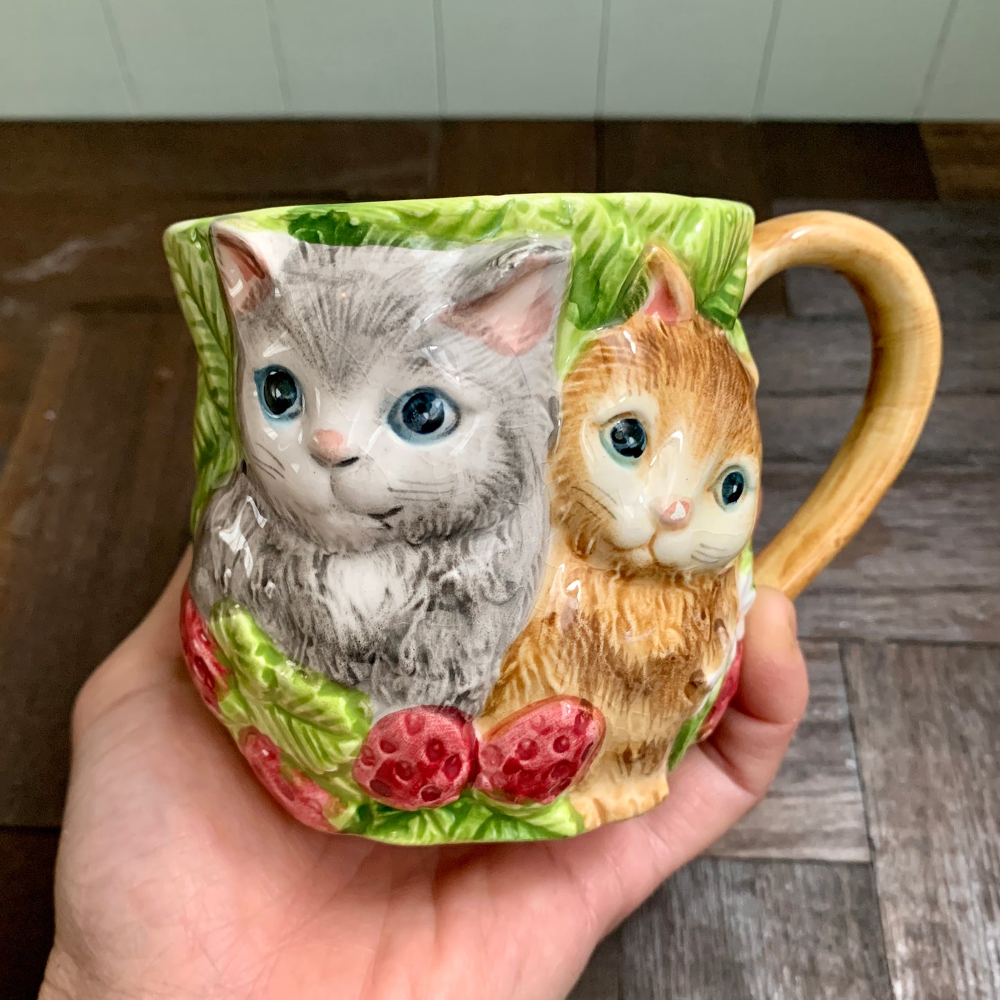 Takahashi San Francisco ◇ Strawberry cat mugcup