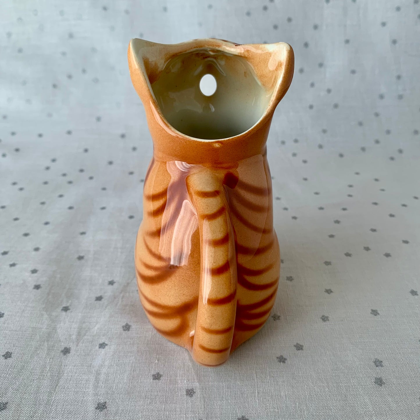 Tony wood studio ◇ Red tabby cat milk jug