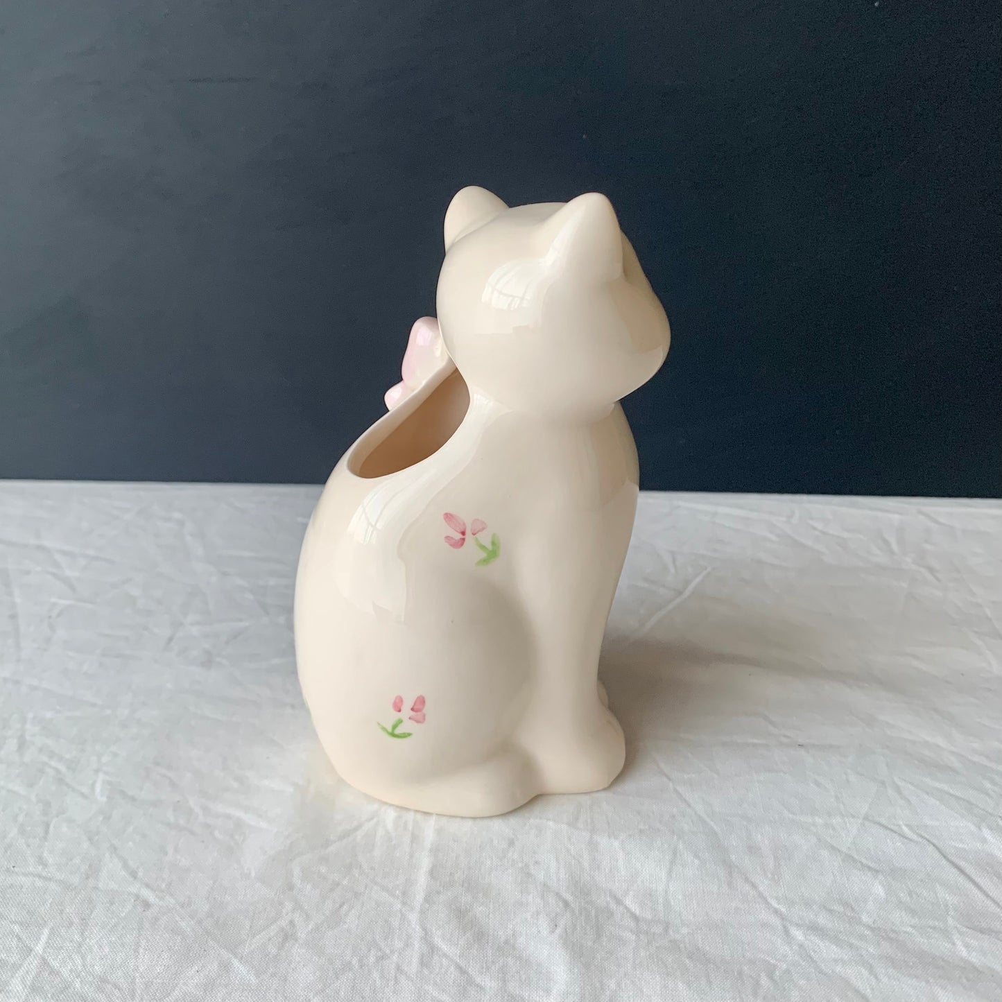 Takahashi San francisco ◇ Flower&ribbon cat milk jug